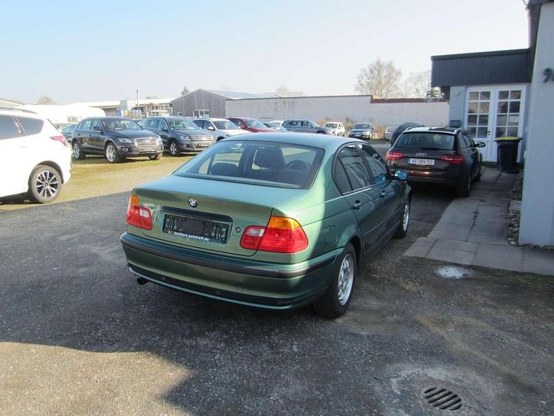 Gebraucht BMW 316 105 PS (77 kW) 2000 Grün Limousine