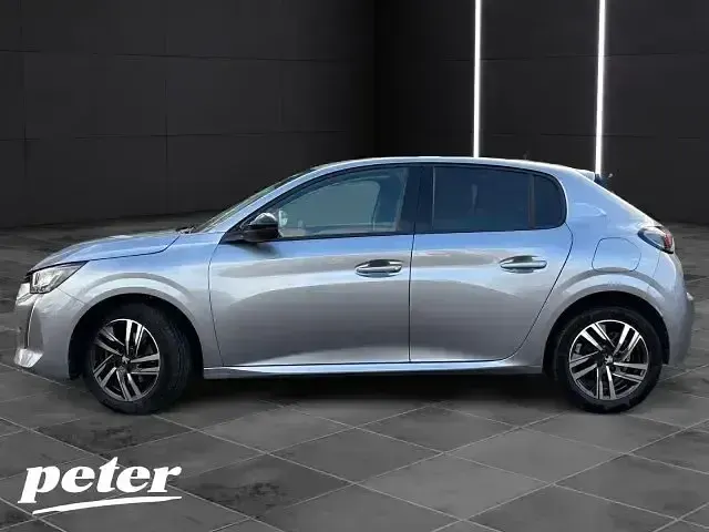 Gebraucht Peugeot 208 Allure 101 PS (74 kW) 2023 Silber Kleinwagen