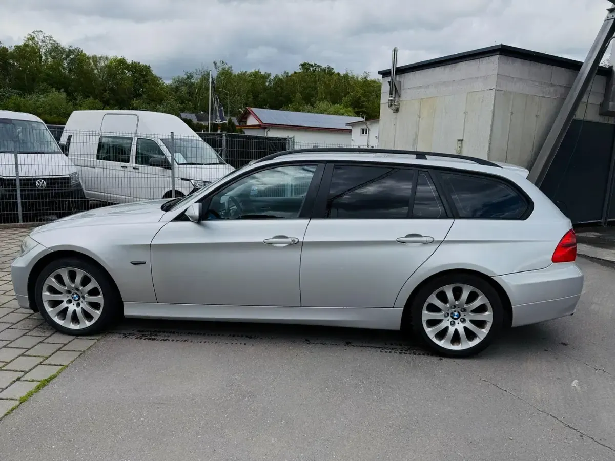 Używany BMW 320 177 KM (130 kW) 2007 Srebrny Kombi