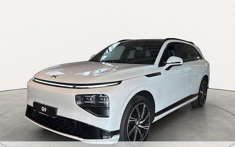 Weiß Neu 2025 XPENG G9 AWD Performance SUV | 78.410 € (Teuer) - Bild 1/4
