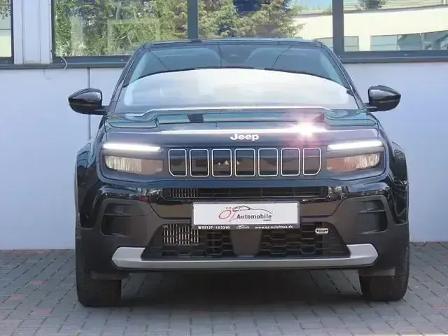 Usado Jeep Avenger 101 CV (74 kW) 2024 Negro SUV