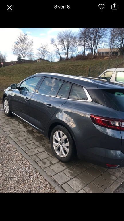 Grau Gebraucht 2019 Renault Mégane IV Intens Limousine | 15.900 € (Etwas zu teuer) - Bild 1/4