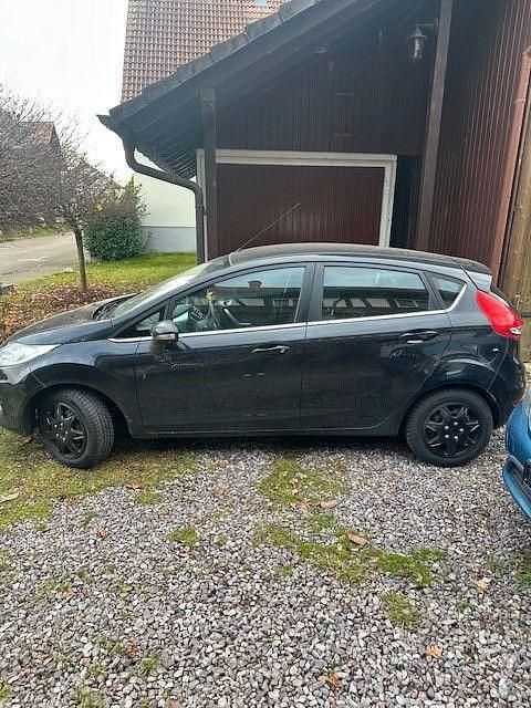 Schwarz Gebraucht 2012 Ford Fiesta Titanium Limousine | 1.970 € (Superpreis) - Bild 1/4