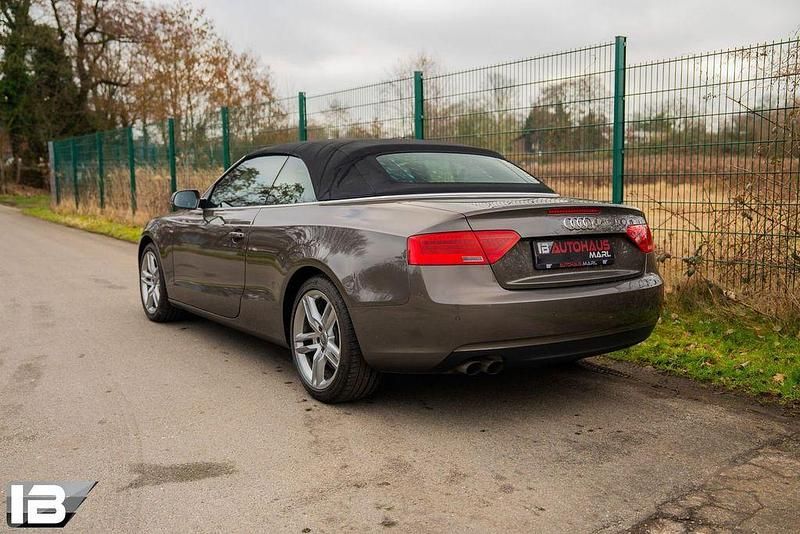 Gebraucht Audi A5 Cabriolet S-Line 177 PS (130 kW) 2013 Grau Cabrio