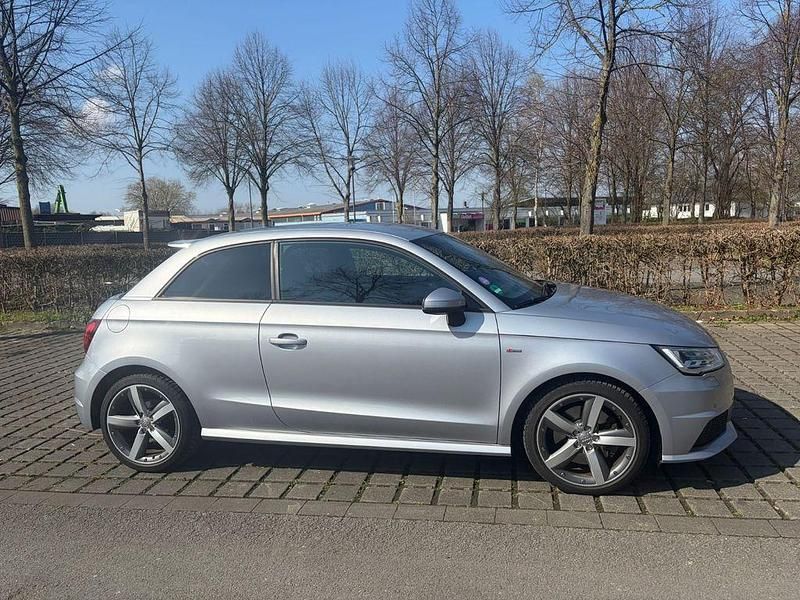 Gebraucht Audi A1 Sport 192 PS (141 kW) 2015 Silber Kleinwagen