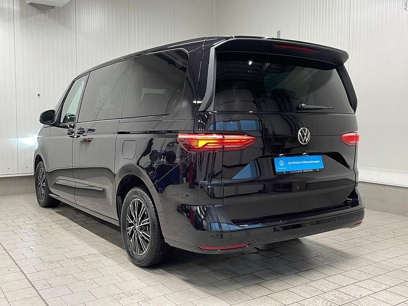 Gebraucht VW Multivan Life 150 PS (110 kW) 2024 Schwarz Van