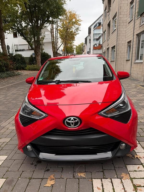 Schwarz Gebraucht 2018 Toyota Aygo X-play Kleinwagen | 8.000 € (Fairer Preis) - Bild 1/4