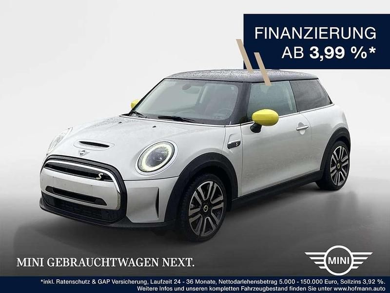 White silver metallic Gebraucht 2021 Mini Cooper SE Classic Kleinwagen | 16.790 € (Fairer Preis) - Bild 1/2