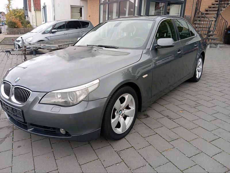 Grau Gebraucht 2006 BMW 525 Limousine | 3.750 € (Superpreis) - Bild 1/4