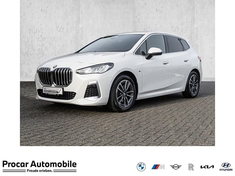Gebraucht BMW 218 Active Tourer Performance 150 PS (110 kW) 2023 Weiß Van / Kleinbus