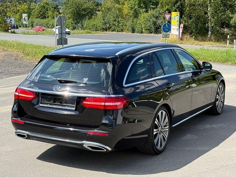 Gebraucht Mercedes E350 258 PS (189 kW) 2017 Schwarz Kombi