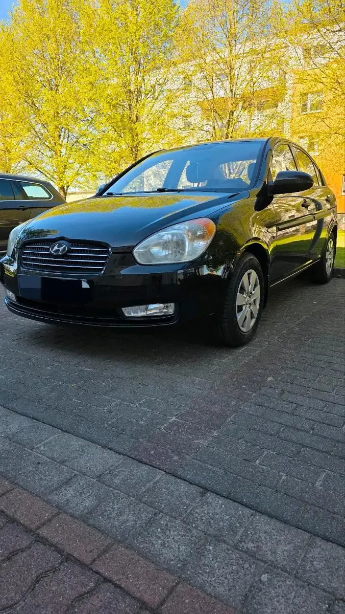 Usata Hyundai Accent 97 CV (71 kW) 2009 Nero Berlina