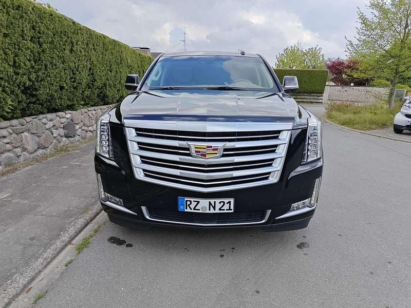 Gebraucht Cadillac Escalade 426 PS (313 kW) 2017 Schwarz SUV