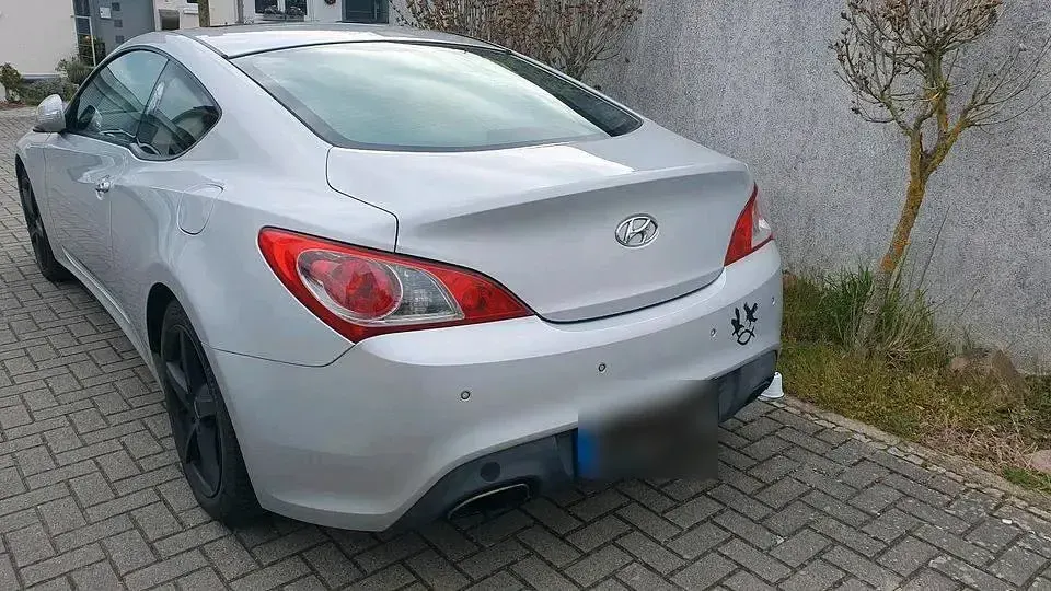 Gebraucht Hyundai Genesis Edition 303 PS (222 kW) 2012 Silber Coupé