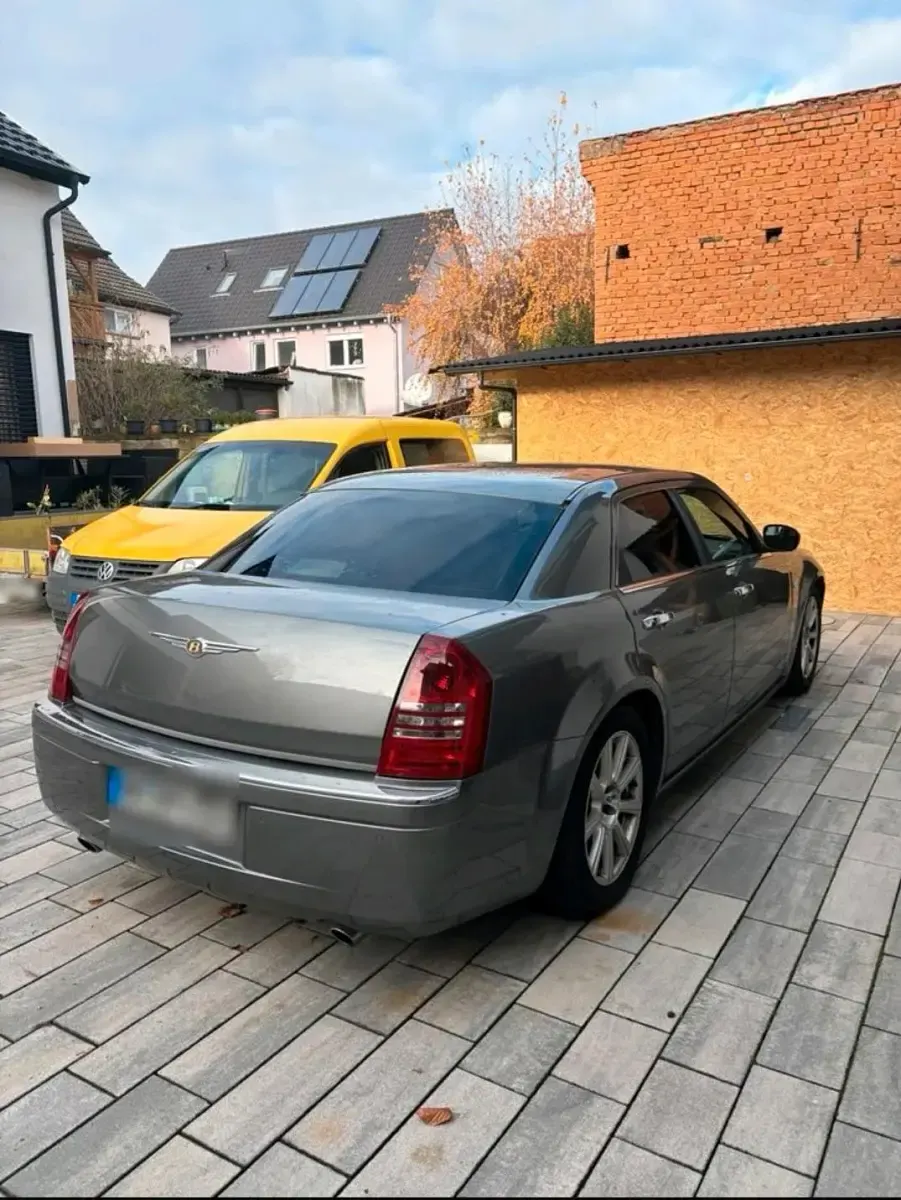 Usado Chrysler 300C 218 CV (160 kW) 2006 Plateado Berlina