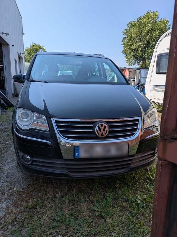 Schwarz Gebraucht 2007 VW Touran Trendline Van / Kleinbus | 1.350 € - Bild 1/4