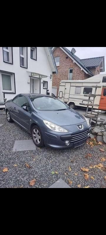 Gebraucht 2007 Peugeot 307 CC Tendance Cabrio | 2.100 € (Teuer) - Bild 1/4