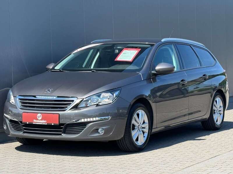 Grau Gebraucht 2017 Peugeot 308 Active Kombi | 9.490 € (Guter Preis) - Bild 1/4