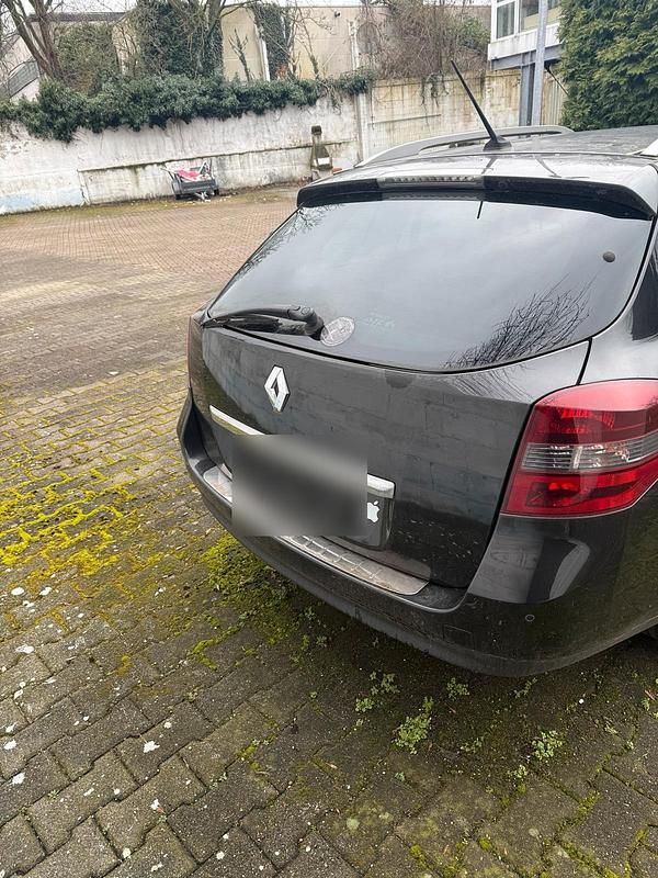 Gebraucht Renault Laguna III 110 PS (80 kW) 2012 Schwarz Kombi