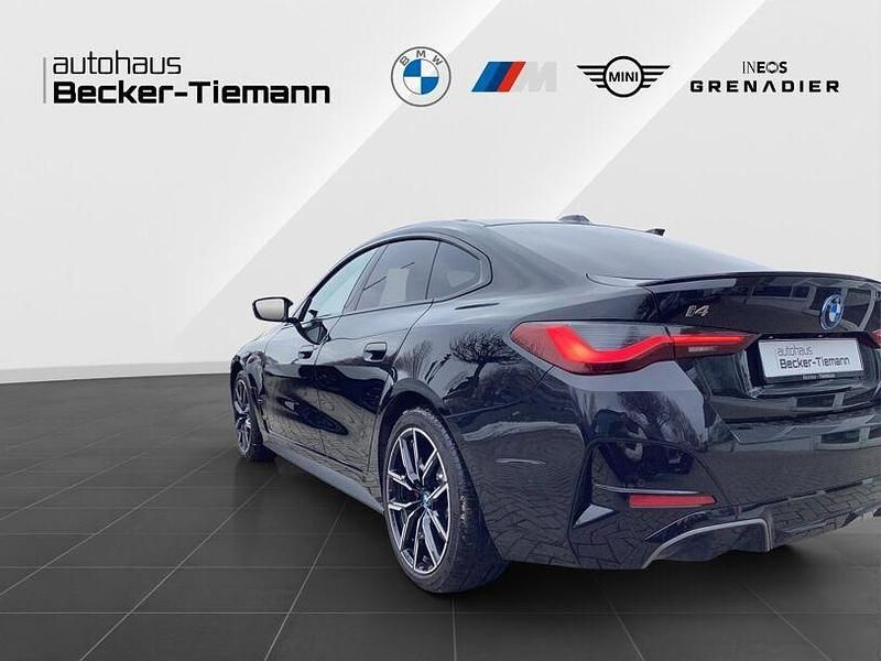 Gebraucht BMW i4 Performance 400 kW (544 PS) 2022 Saphirschwarz Limousine