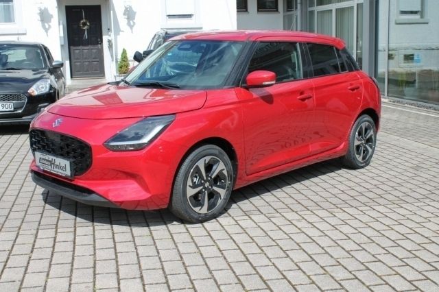 Rot Neu 2025 Suzuki Swift Comfort+ Kleinwagen | 21.290 € - Bild 1/4
