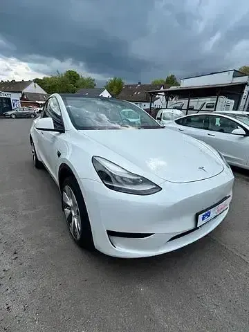 Gebraucht Tesla Model Y RWD 255 kW (347 PS) 2023 Weiss SUV