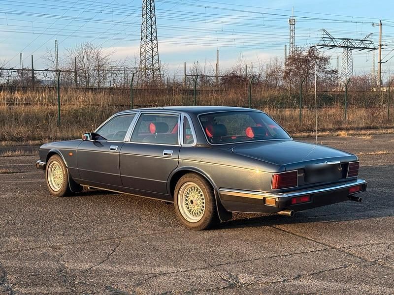 Gebraucht Jaguar XJ 272 PS (200 kW) 1993 Blau Limousine