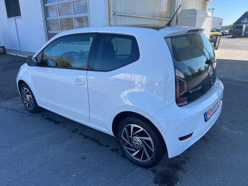 Second-hand VW up! Join 60 CP (44 kW) 2018 Alb Hatchback