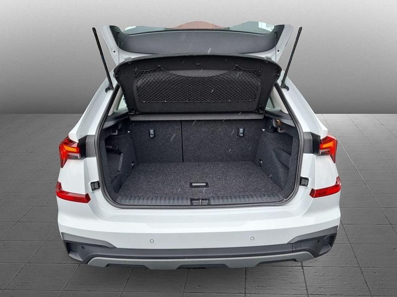 Gebraucht Skoda Kamiq Selection 150 PS (110 kW) 2025 Moonweiß perleffekt SUV