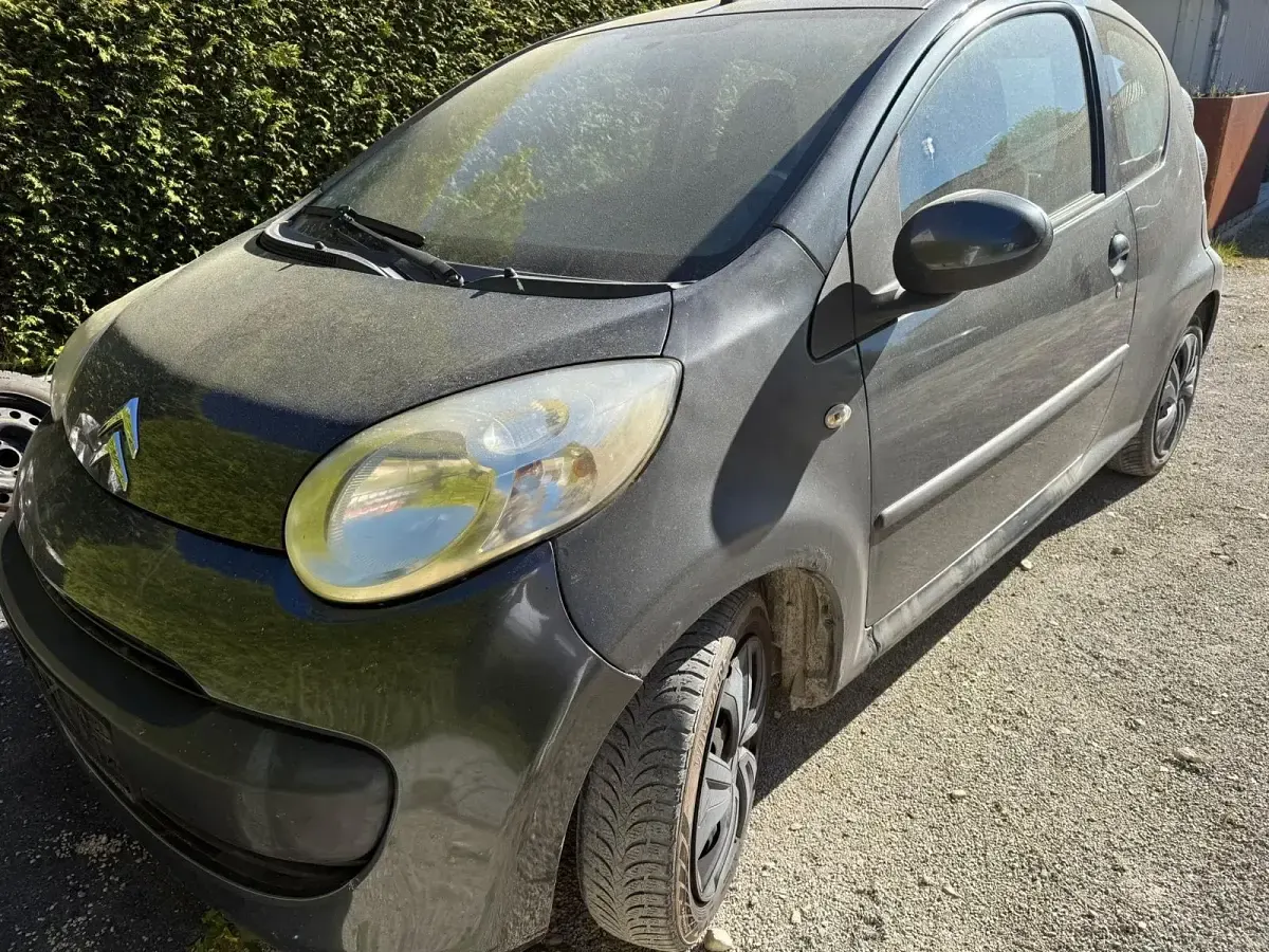 Second-hand Citroën C1 68 CP (50 kW) 2006 Maro Hatchback