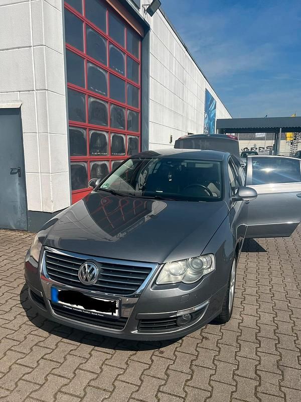Gebraucht VW Passat Highline 150 PS (110 kW) 2007 Silber Limousine