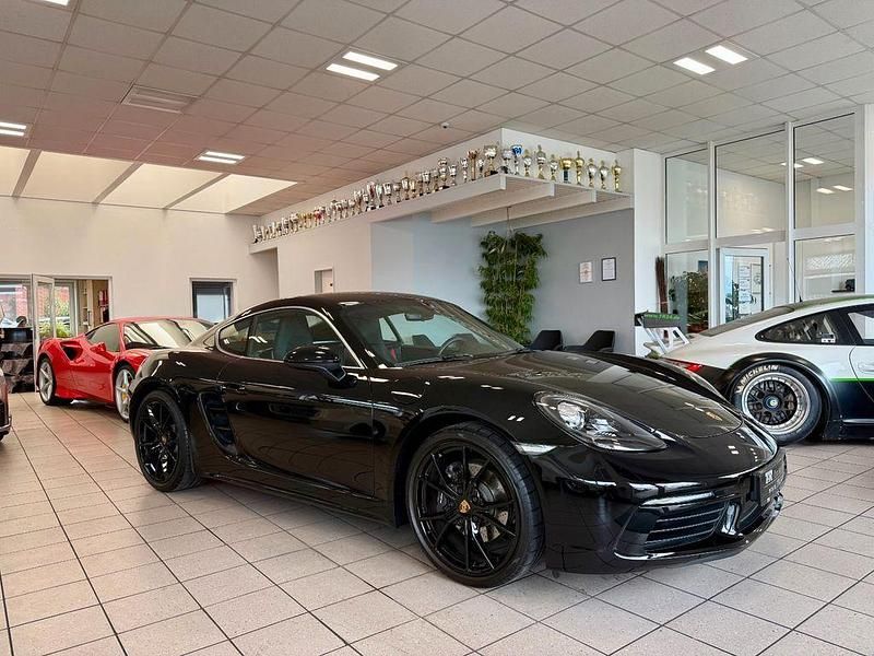 Schwarz Gebraucht 2021 Porsche 718 Cayman Coupé | 63.850 € (Etwas zu teuer) - Bild 1/4
