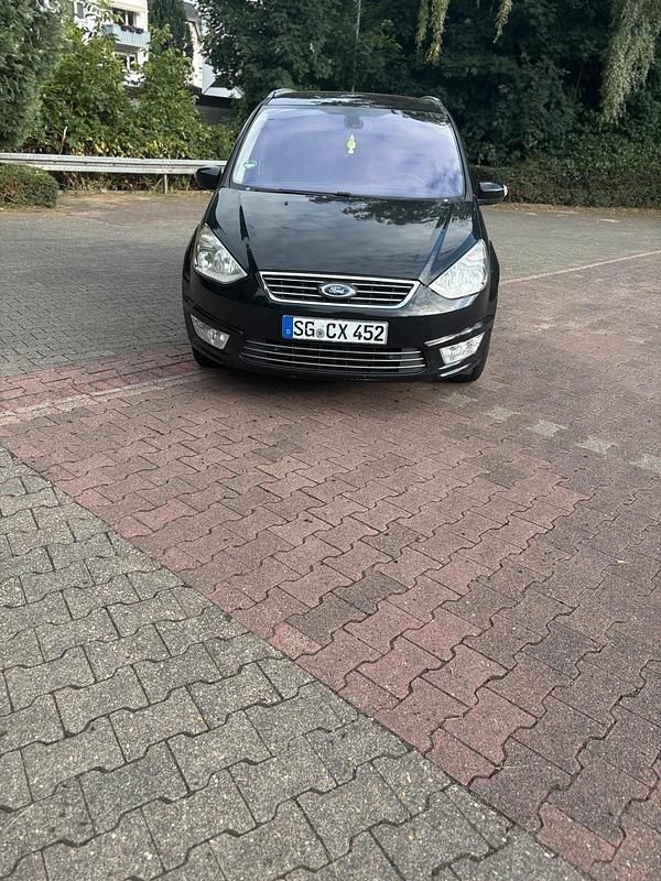 Schwarz Gebraucht 2012 Ford Galaxy Van / Kleinbus | 5.500 € (Fairer Preis) - Bild 1/4