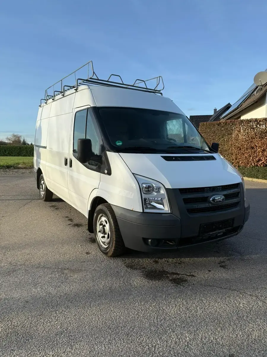 Gebraucht Ford Transit 85 PS (62 kW) 2010 Weiß Van / Kleinbus
