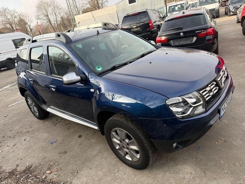 Blau Gebraucht 2016 Dacia Duster Prestige SUV | 5.790 € (Superpreis) - Bild 1/4