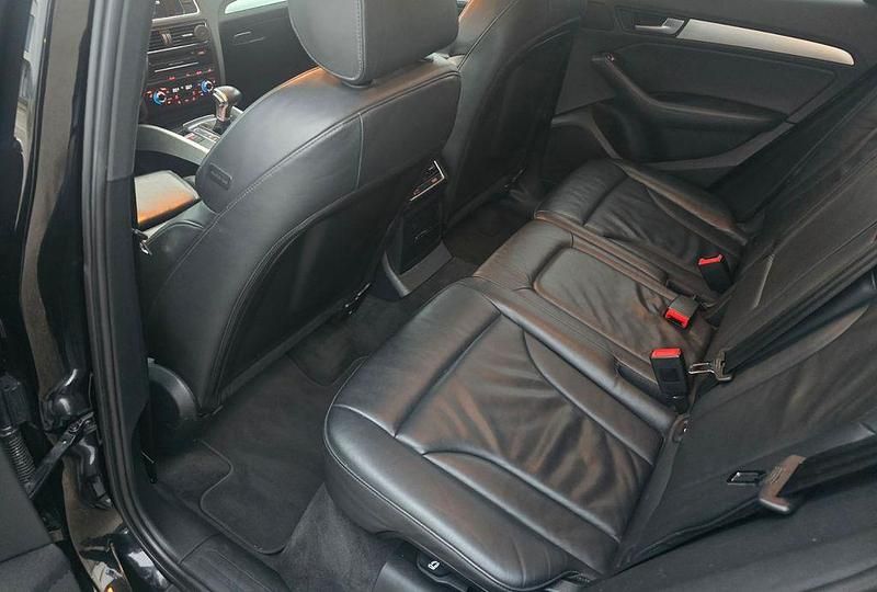 Second-hand Audi Q5 Sport 245 CP (180 kW) 2013 Negru SUV