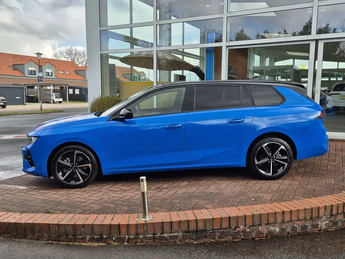 Gebraucht Opel Astra 131 PS (96 kW) 2025 Athletik blau Kombi