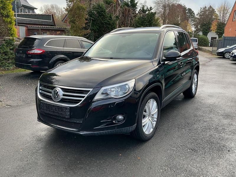 Schwarz Gebraucht 2010 VW Tiguan Team SUV | 5.900 € (Superpreis) - Bild 1/4
