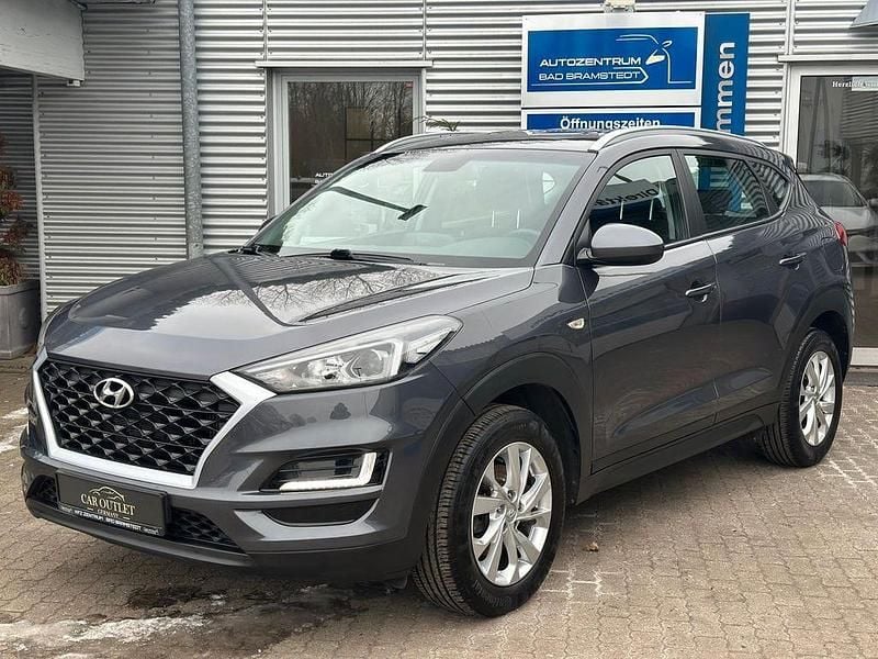 Grau Gebraucht 2019 Hyundai Tucson Style SUV | 15.750 € (Guter Preis) - Bild 1/4