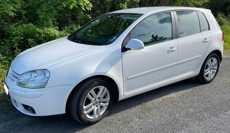 Gebraucht VW Golf V 80 PS (58 kW) 2007 Weiß Limousine