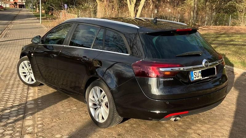 Gebraucht Opel Insignia Innovation 170 PS (125 kW) 2016 Schwarz Kombi