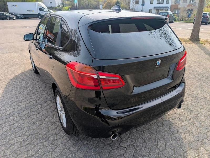Gebraucht BMW 220 Active Tourer 192 PS (141 kW) 2018 Schwarz Van / Kleinbus