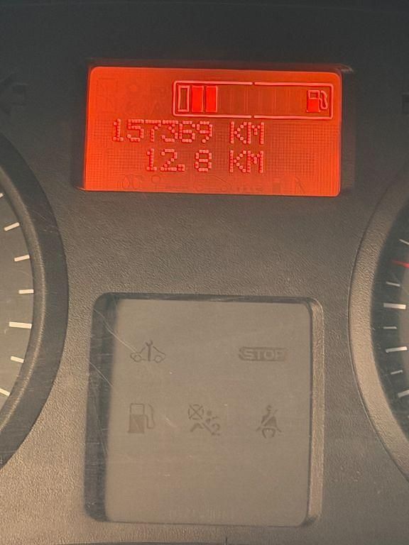 Gebraucht Opel Vivaro 101 PS (74 kW) 2011 Weiß Van / Kleinbus