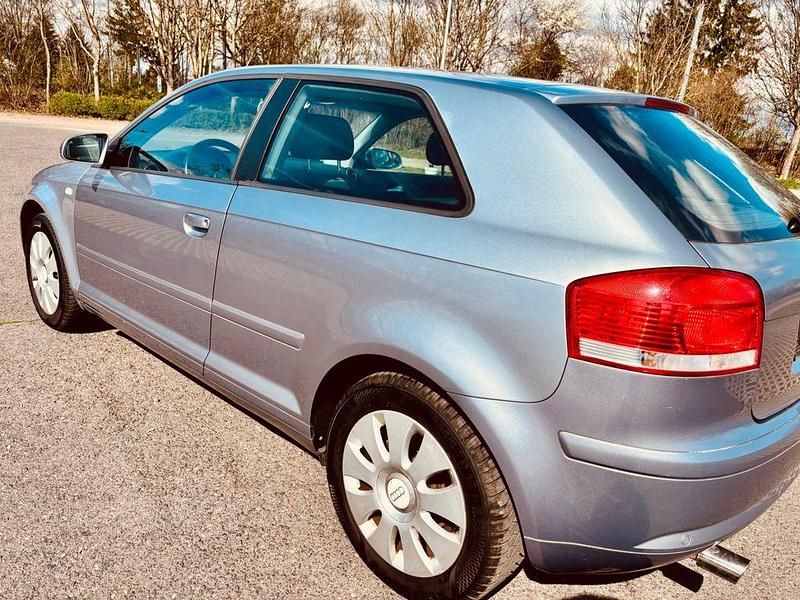 Gebraucht Audi A3 Ambiente 102 PS (75 kW) 2005 Silber Kleinwagen