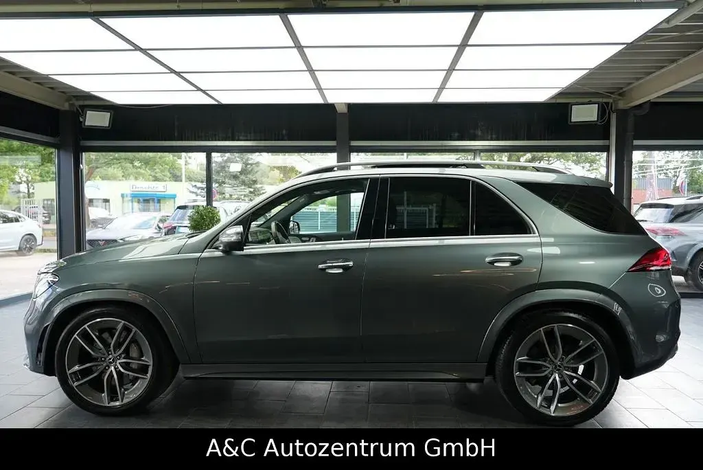 Gebraucht Mercedes GLE400 AMG line 330 PS (242 kW) 2019 Selenitgrau metallic SUV