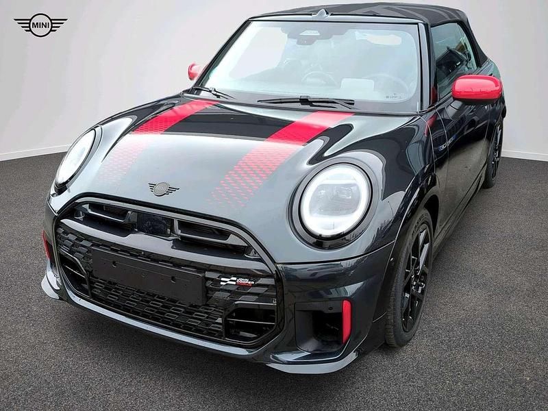 Grau Gebraucht 2024 Mini John Cooper Works Cabriolet Cabrio | 43.272 € (Etwas zu teuer) - Bild 1/4