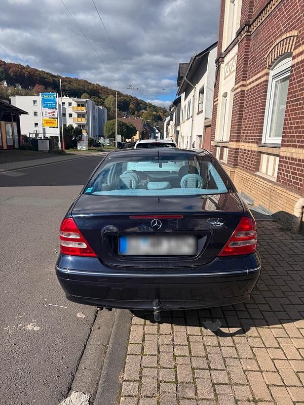 Gebraucht Mercedes C200 163 PS (119 kW) 2002 Limousine