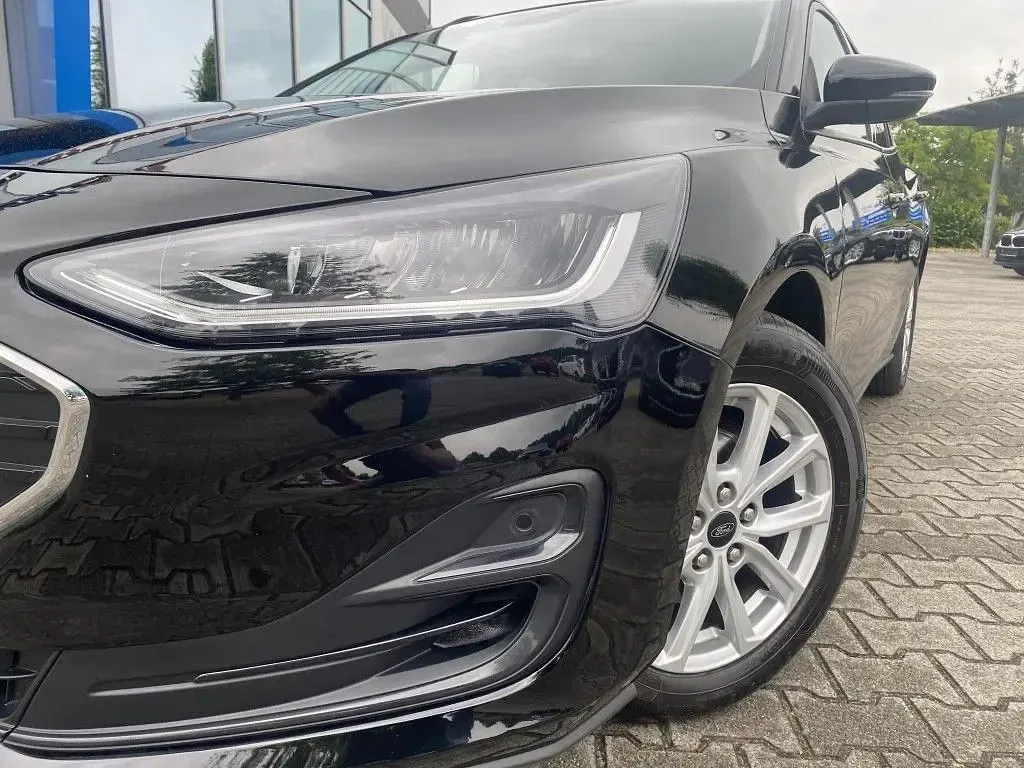 Gebraucht Ford Focus 120 PS (88 kW) 2023 Schwarz Limousine