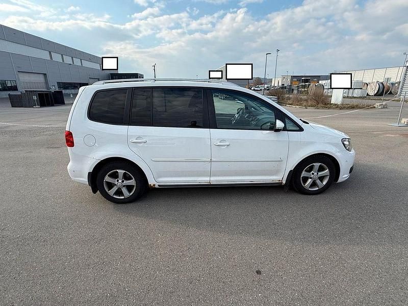 Gebraucht VW Touran Highline 140 PS (102 kW) 2010 Weiß Van / Kleinbus