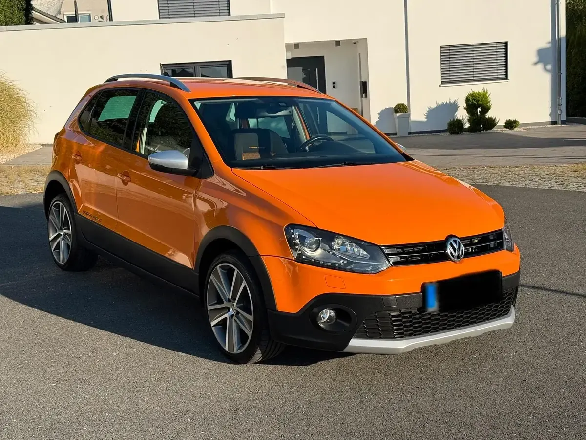 Gebraucht VW Polo Cross 105 PS (77 kW) 2011 Orange Kleinwagen